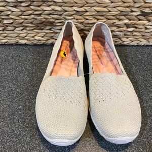 Skechers Cream and Gray Flats Sporty Slip-On Loafers